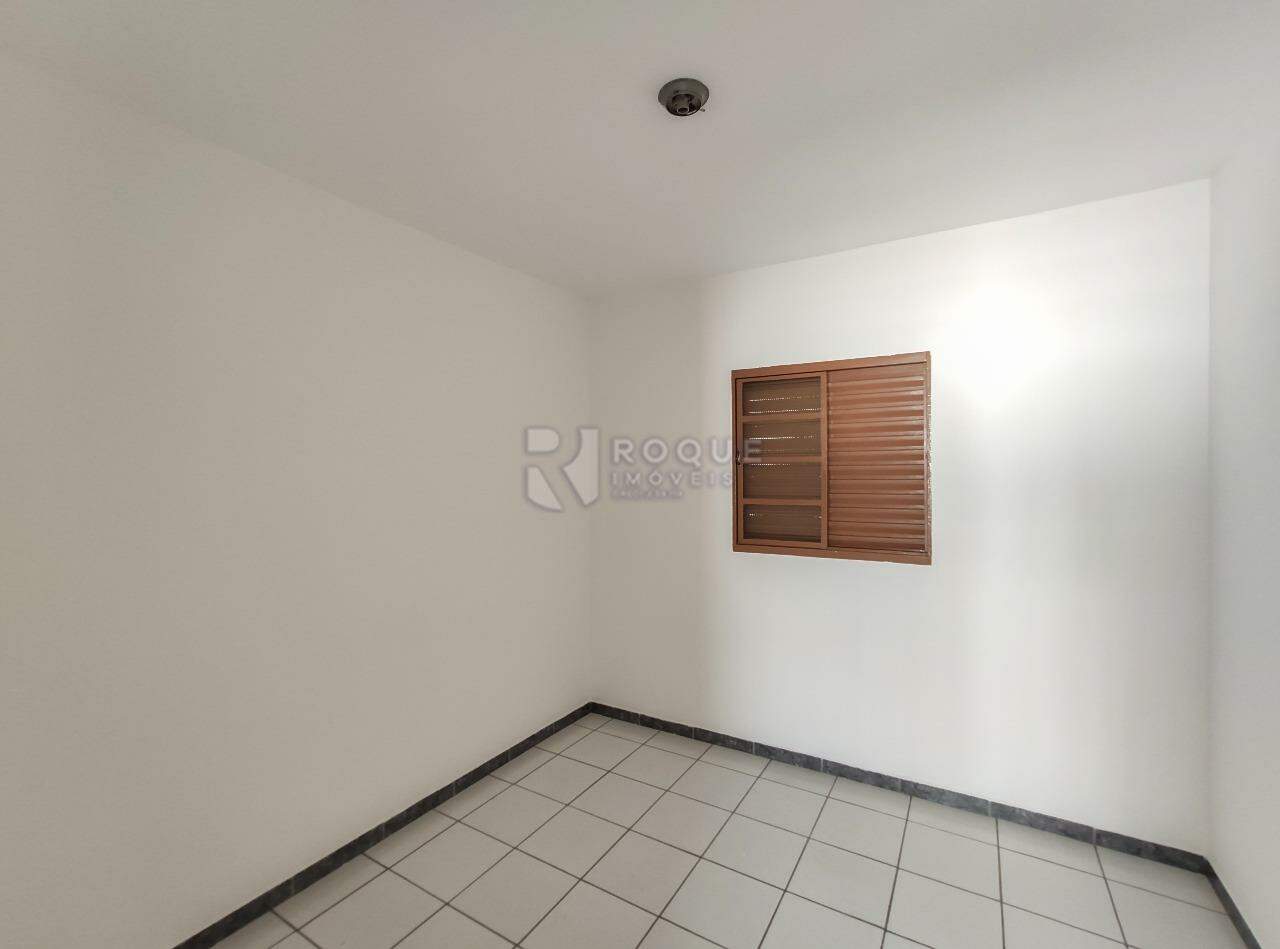 Casa Residencial para aluguel no bairro Jardim Ouro Verde: Dormitório 2