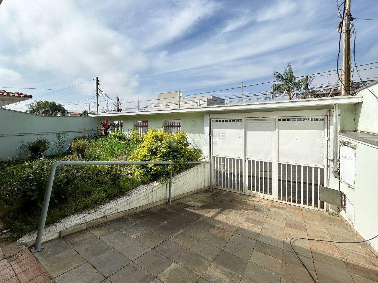 Casa Residencial para aluguel no bairro Vila Claudia: Frente 