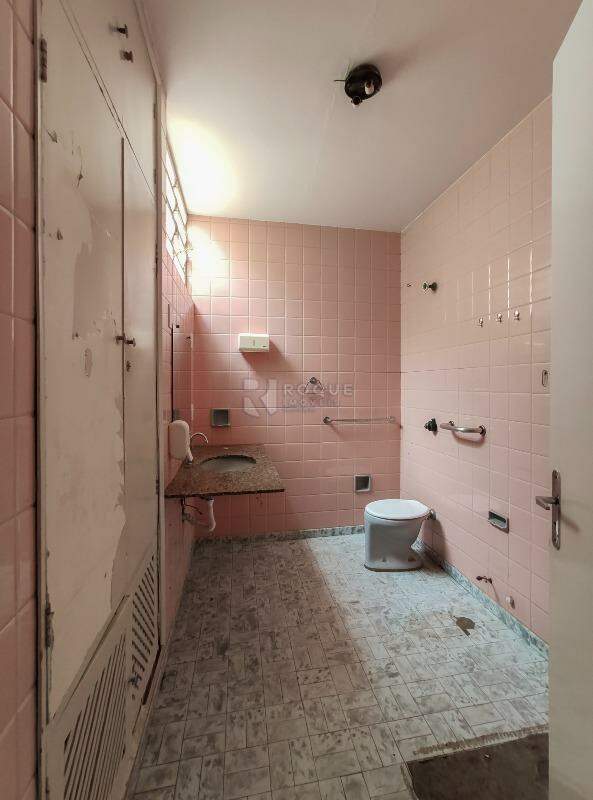 Casa Residencial para aluguel no bairro Vila Claudia: WC social