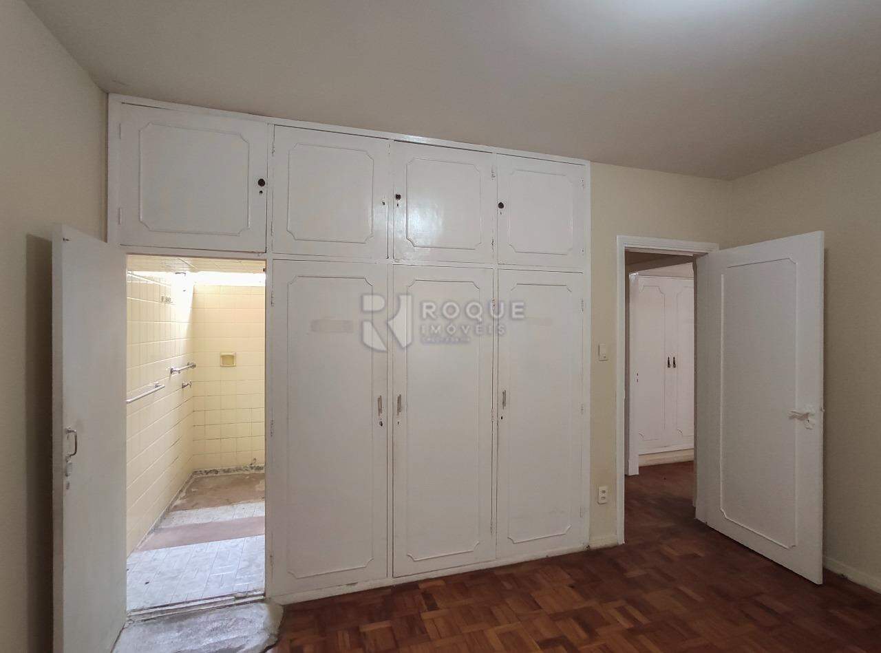 Casa Residencial para aluguel no bairro Vila Claudia: Dormitório 3 suíte