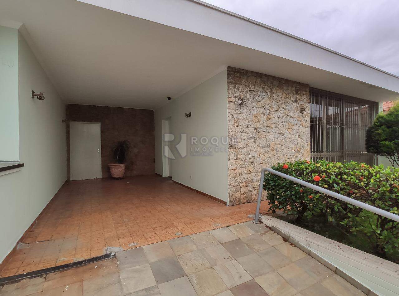 Casa Residencial para aluguel no bairro Vila Claudia: Frente 