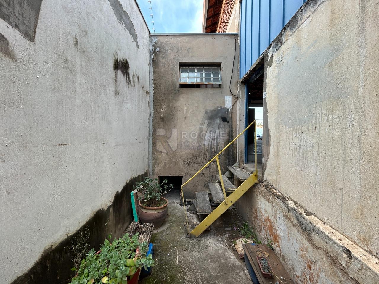 Barracão/Galpão para aluguel no bairro Vila Anita: Área externa