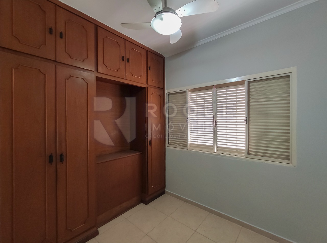 Casa Residencial para aluguel no bairro Vila Cristovam: Dormitório 2