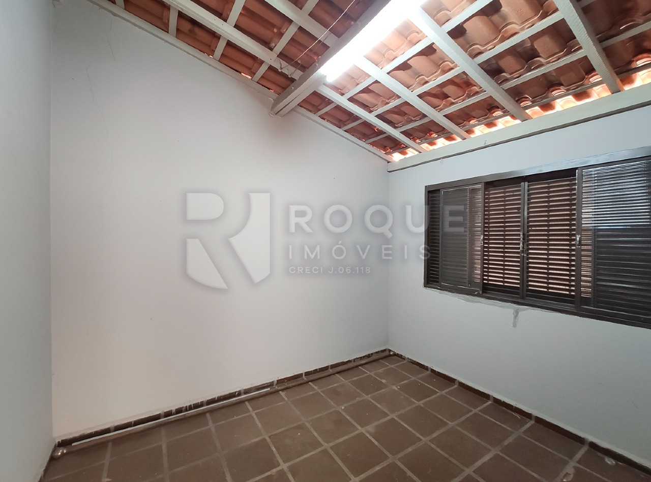 Casa Residencial para aluguel no bairro Vila Cristovam: Despensa