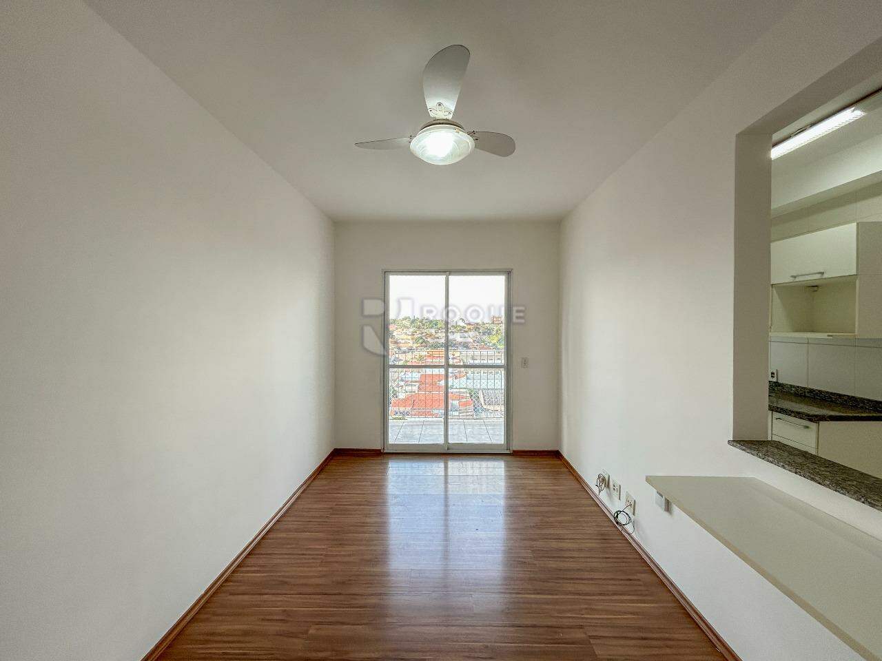 Apartamento para aluguel no bairro Jardim Esmeralda: Sala 