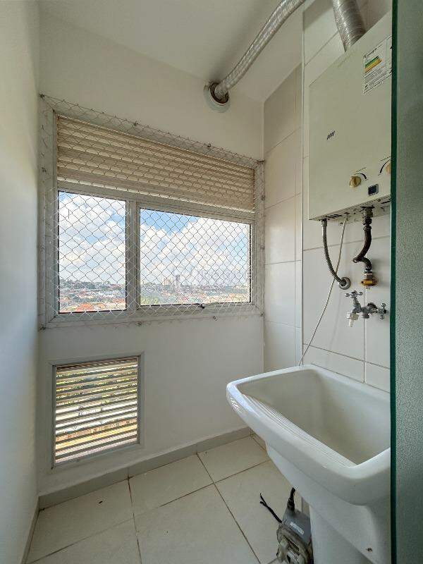 Apartamento para aluguel no bairro Jardim Esmeralda: Área de serviço