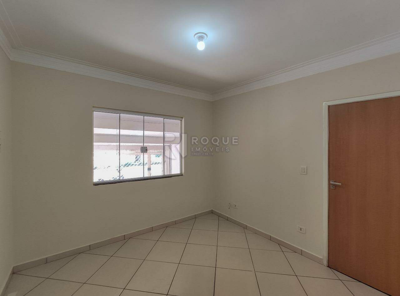 Casa Residencial para aluguel no bairro Chácaras Antonieta: Sala / Dormitório