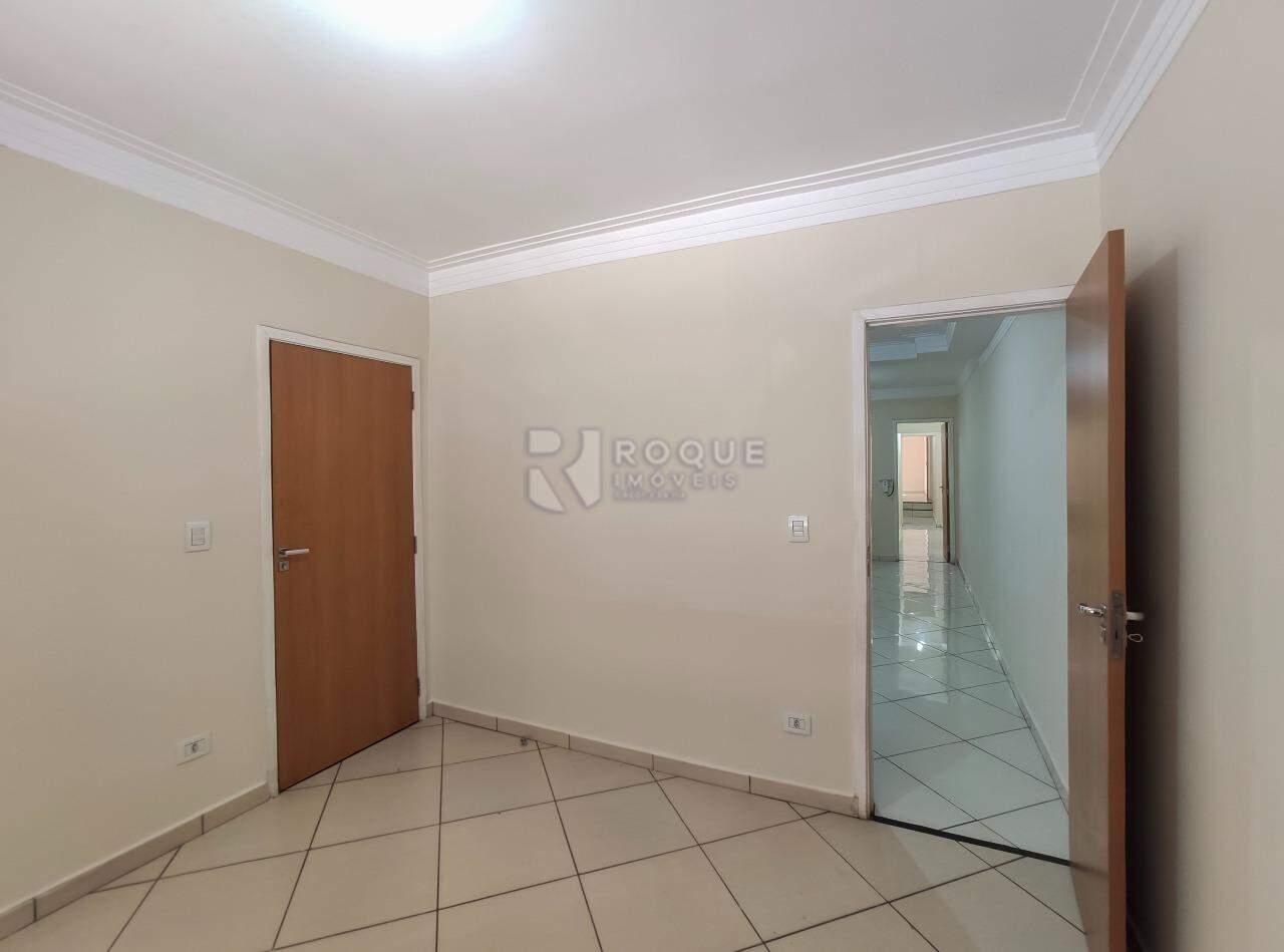 Casa Residencial para aluguel no bairro Chácaras Antonieta: Sala / Dormitório