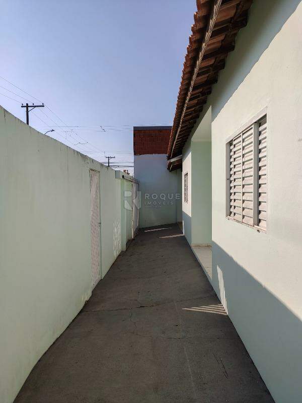 Casa Residencial para aluguel no bairro Jardim das Palmeiras: Corredor 