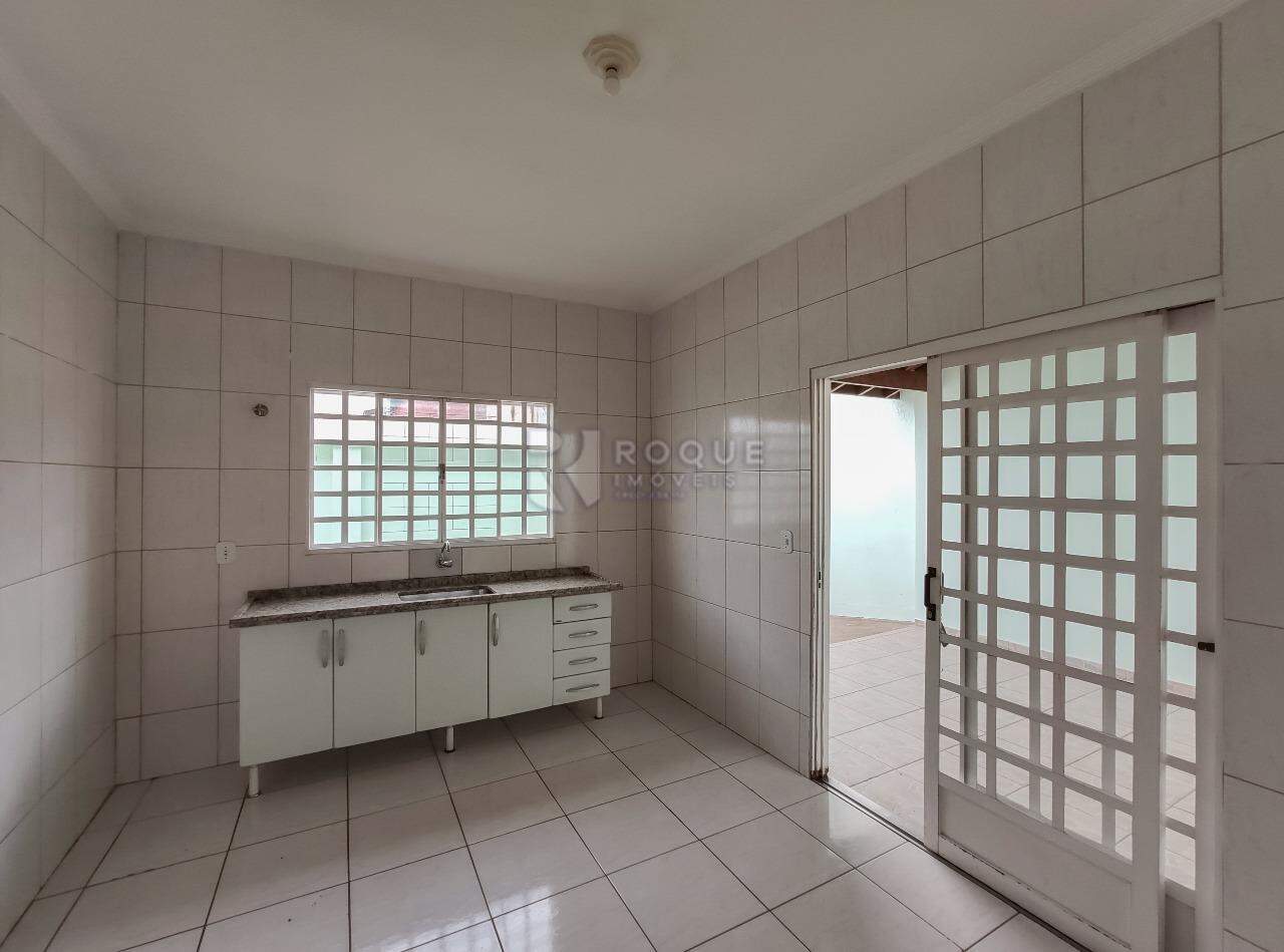 Casa Residencial para aluguel no bairro Jardim das Palmeiras: Cozinha 