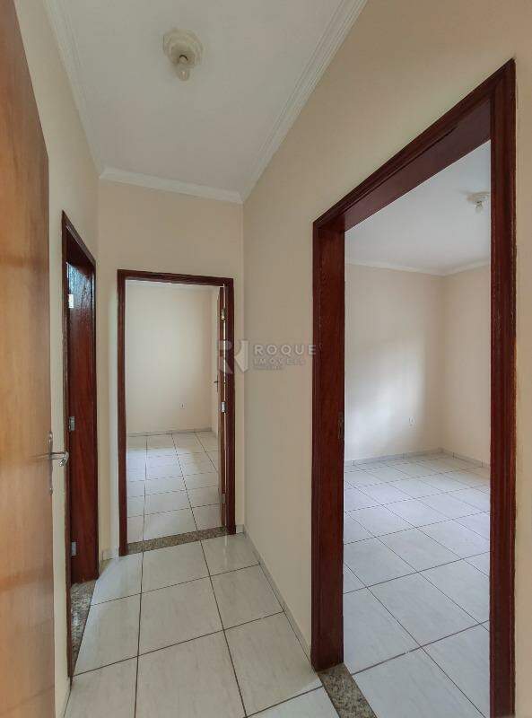 Casa Residencial para aluguel no bairro Jardim das Palmeiras: Hall