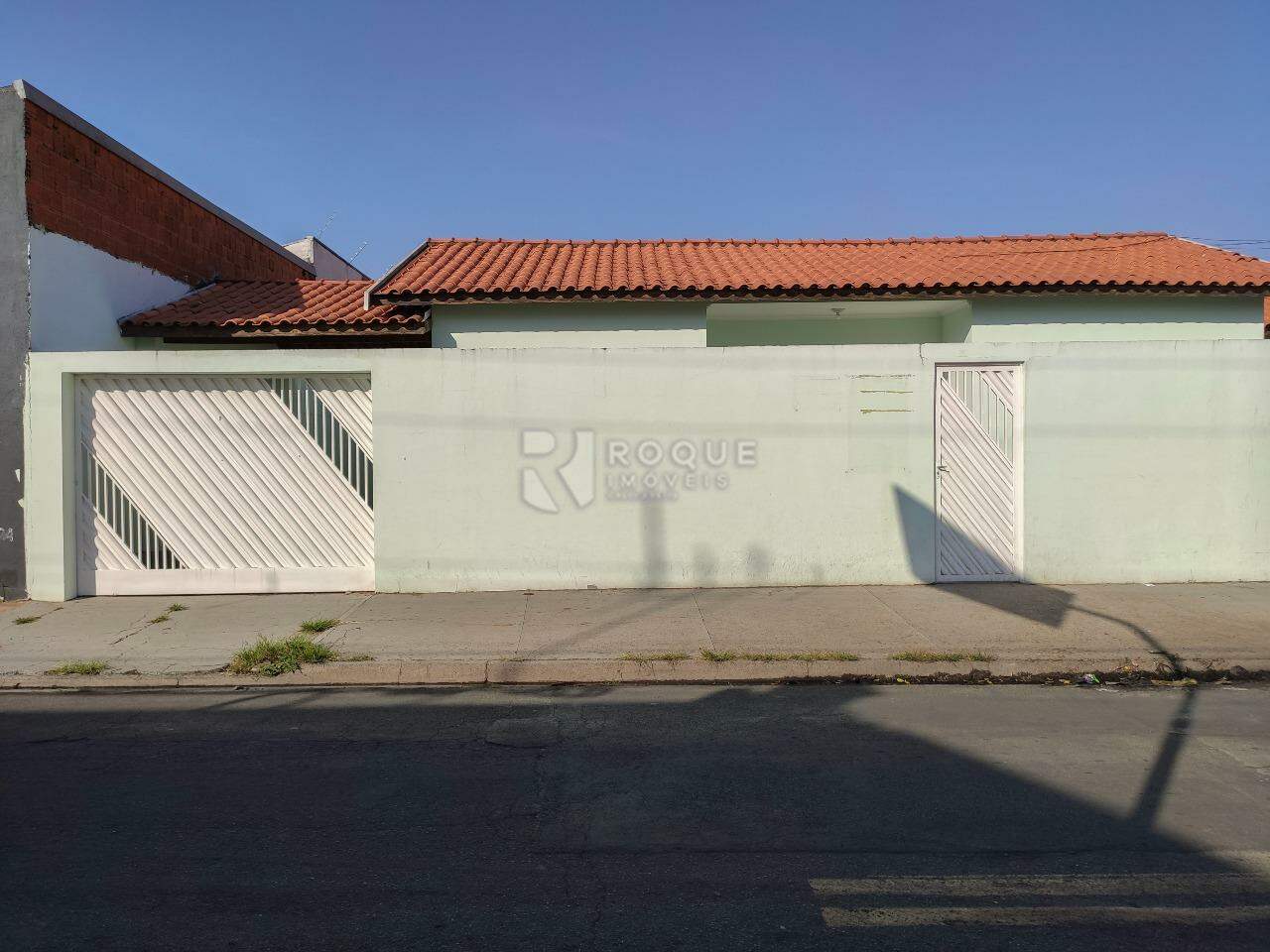 Casa Residencial para aluguel no bairro Jardim das Palmeiras: Fachada 