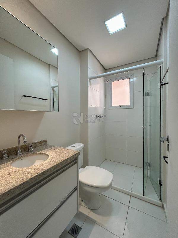 Apartamento para aluguel no bairro Desmembramento Oscar Antonio Breda: WC suíte