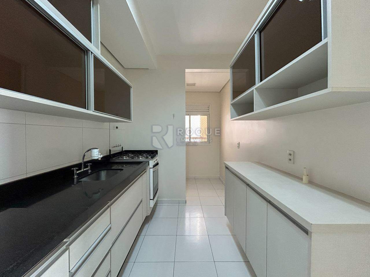 Apartamento para aluguel no bairro Desmembramento Oscar Antonio Breda: Cozinha
