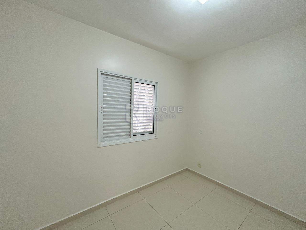Apartamento para aluguel no bairro Desmembramento Oscar Antonio Breda: Dormitório 1
