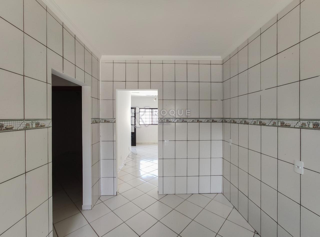 Casa Residencial para aluguel no bairro Jardim São Lourenço: Cozinha 