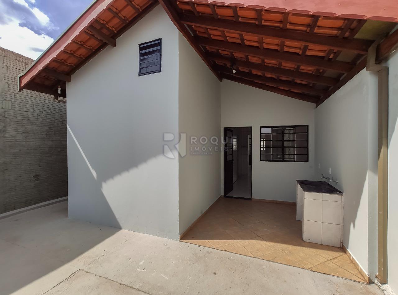 Casa Residencial para aluguel no bairro Jardim São Lourenço: Fundo 