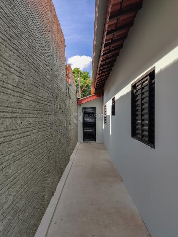 Casa Residencial para aluguel no bairro Jardim São Lourenço: Corredor 