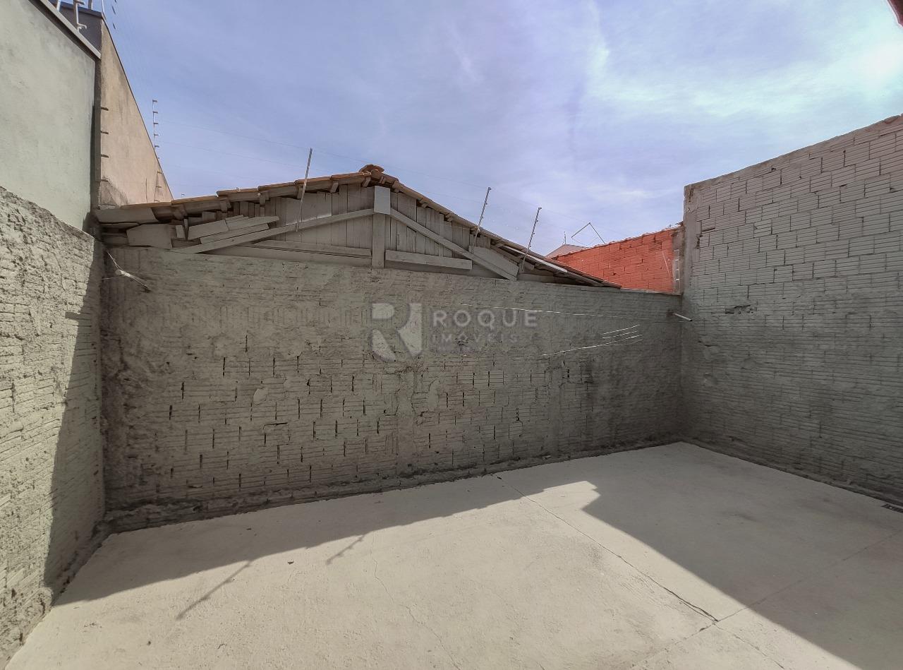 Casa Residencial para aluguel no bairro Jardim São Lourenço: Fundo 