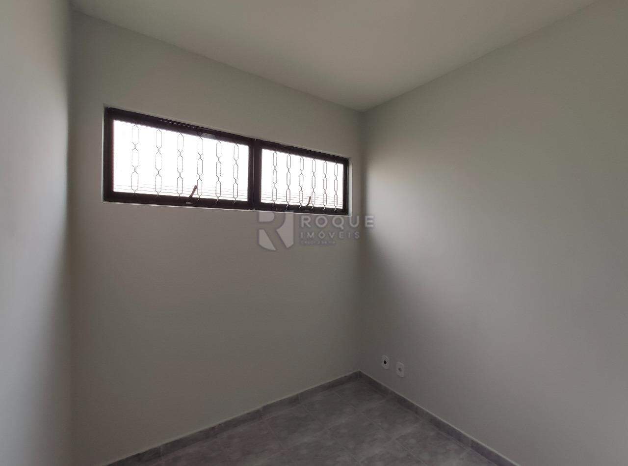 Casa Residencial para aluguel no bairro Jardim Santo André: Despensa 