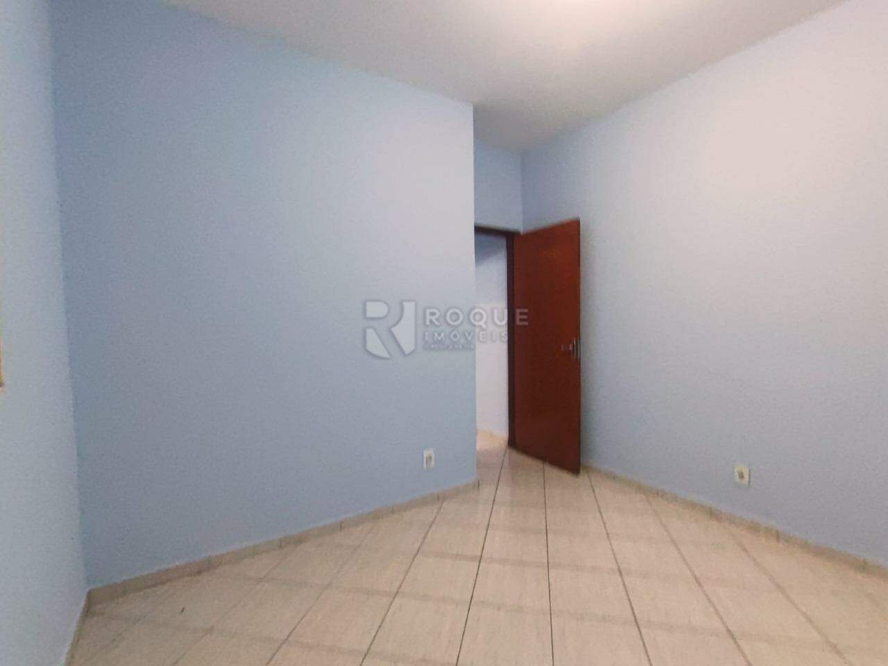 Casa Residencial para aluguel no bairro Jardim Ouro Verde: Dormitório 3