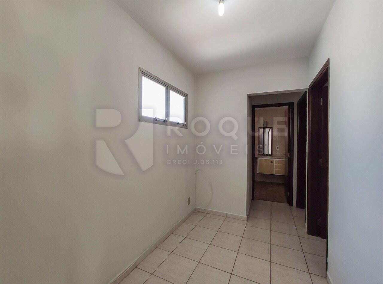 Apartamento para aluguel no bairro Centro: Hall