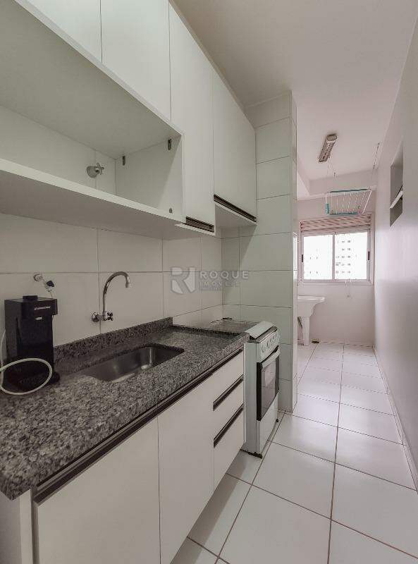 Apartamento para aluguel no bairro Chácaras Antonieta: Cozinha