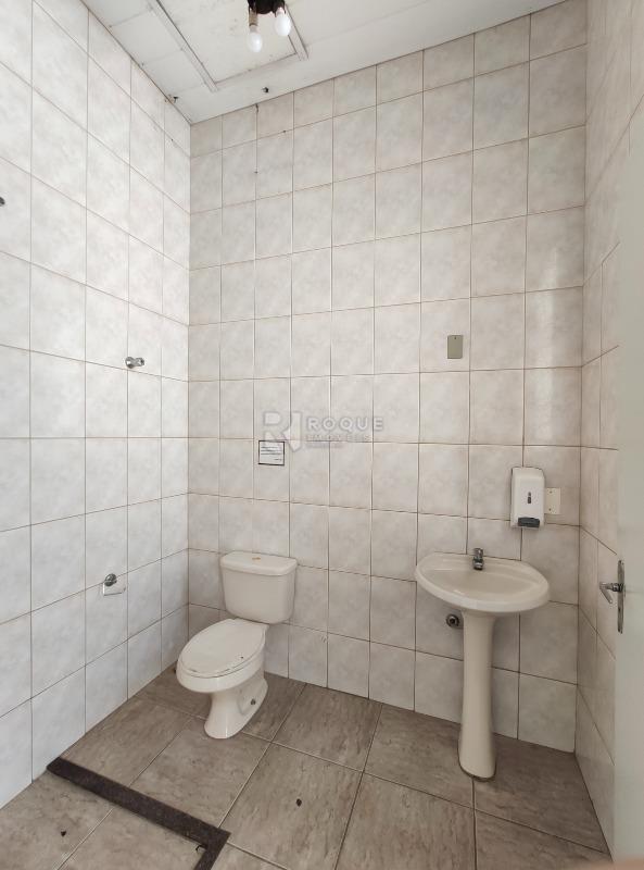Casa Comercial para aluguel no bairro Centro: WC social 2