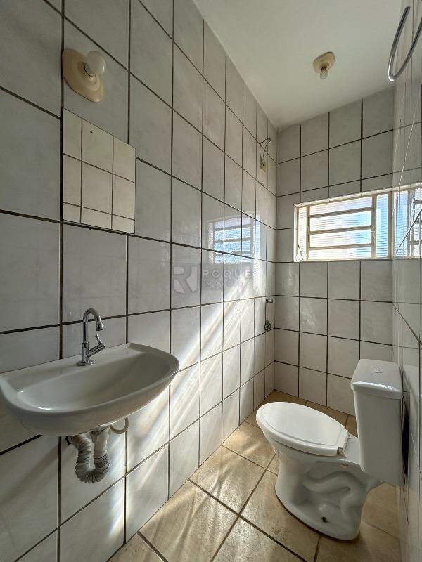 Barracão/Galpão para aluguel no bairro Jardim Adélia Cavicchia Grotta: WC social 5 segundo andar