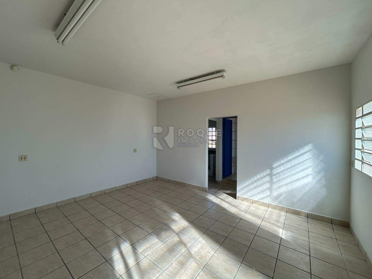 Barracão/Galpão para aluguel no bairro Jardim Adélia Cavicchia Grotta: Sala 4 segundo andar