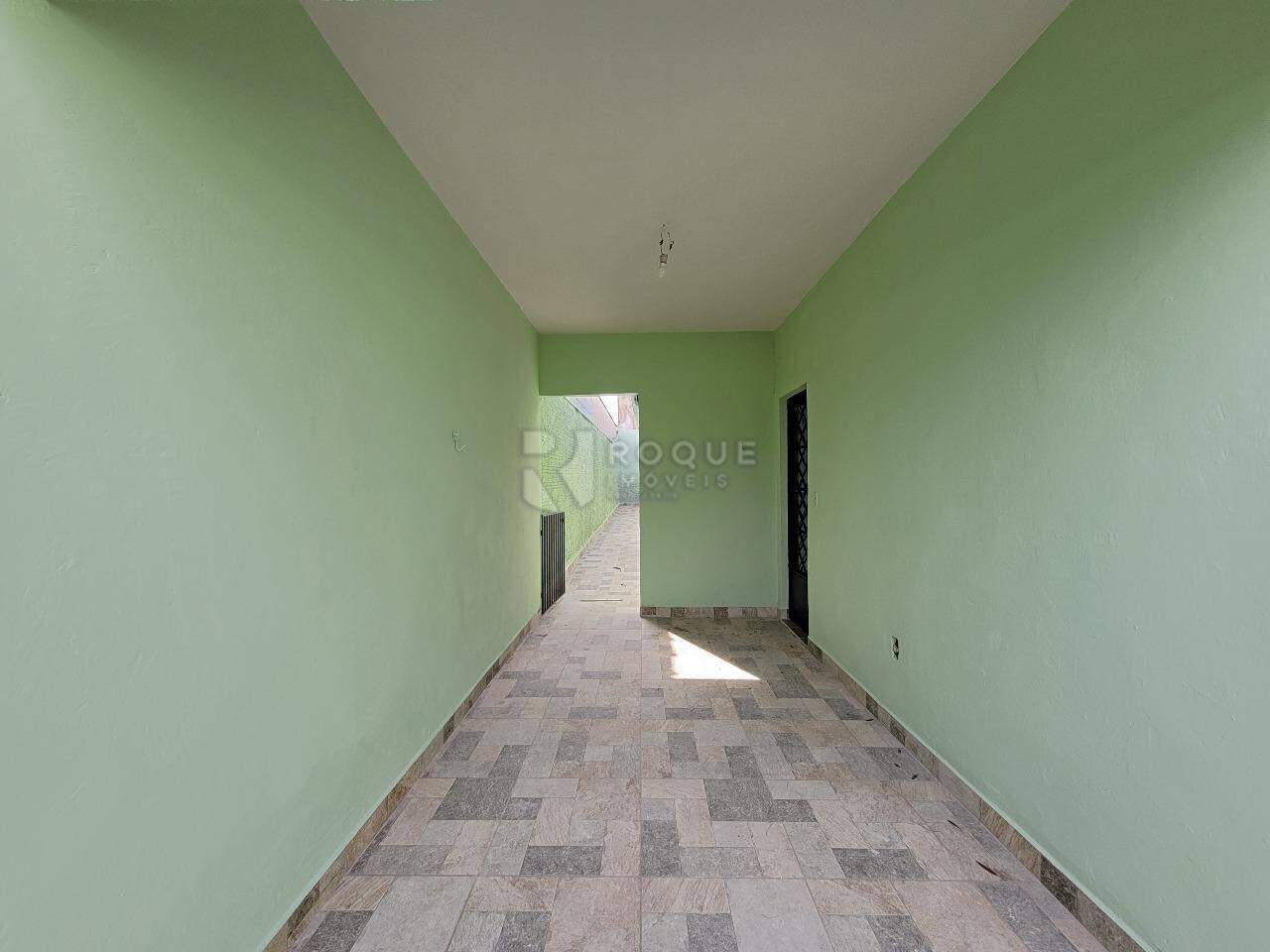 Casa Residencial para aluguel no bairro Jardim Caieira: Garagem