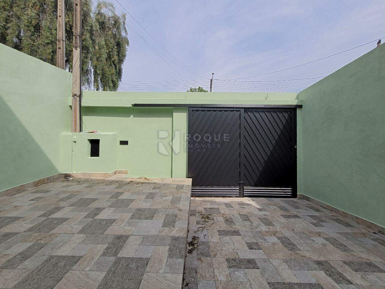 Casa Residencial para aluguel no bairro Jardim Caieira: Garagem