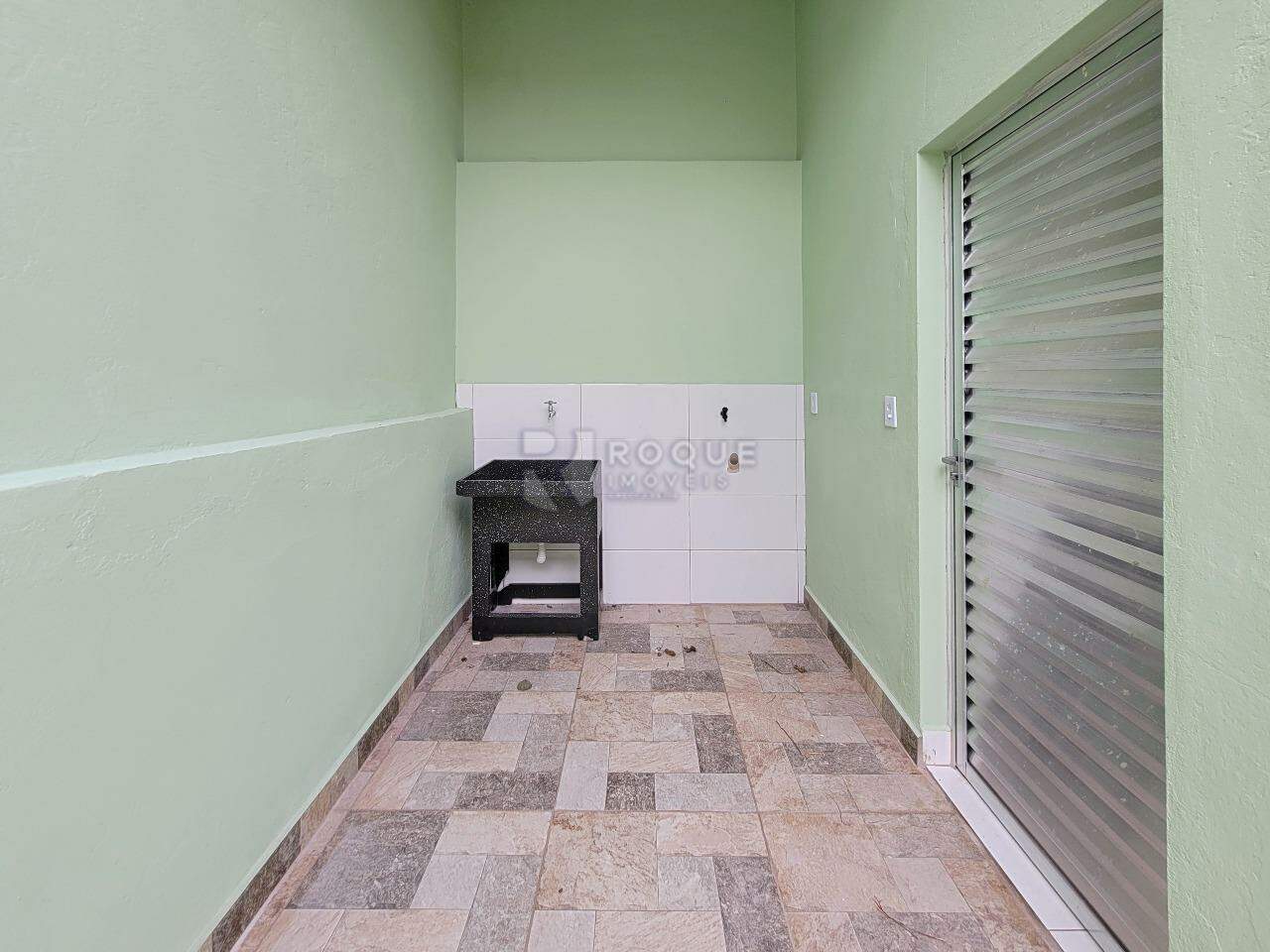 Casa Residencial para aluguel no bairro Jardim Caieira: Área de serviço