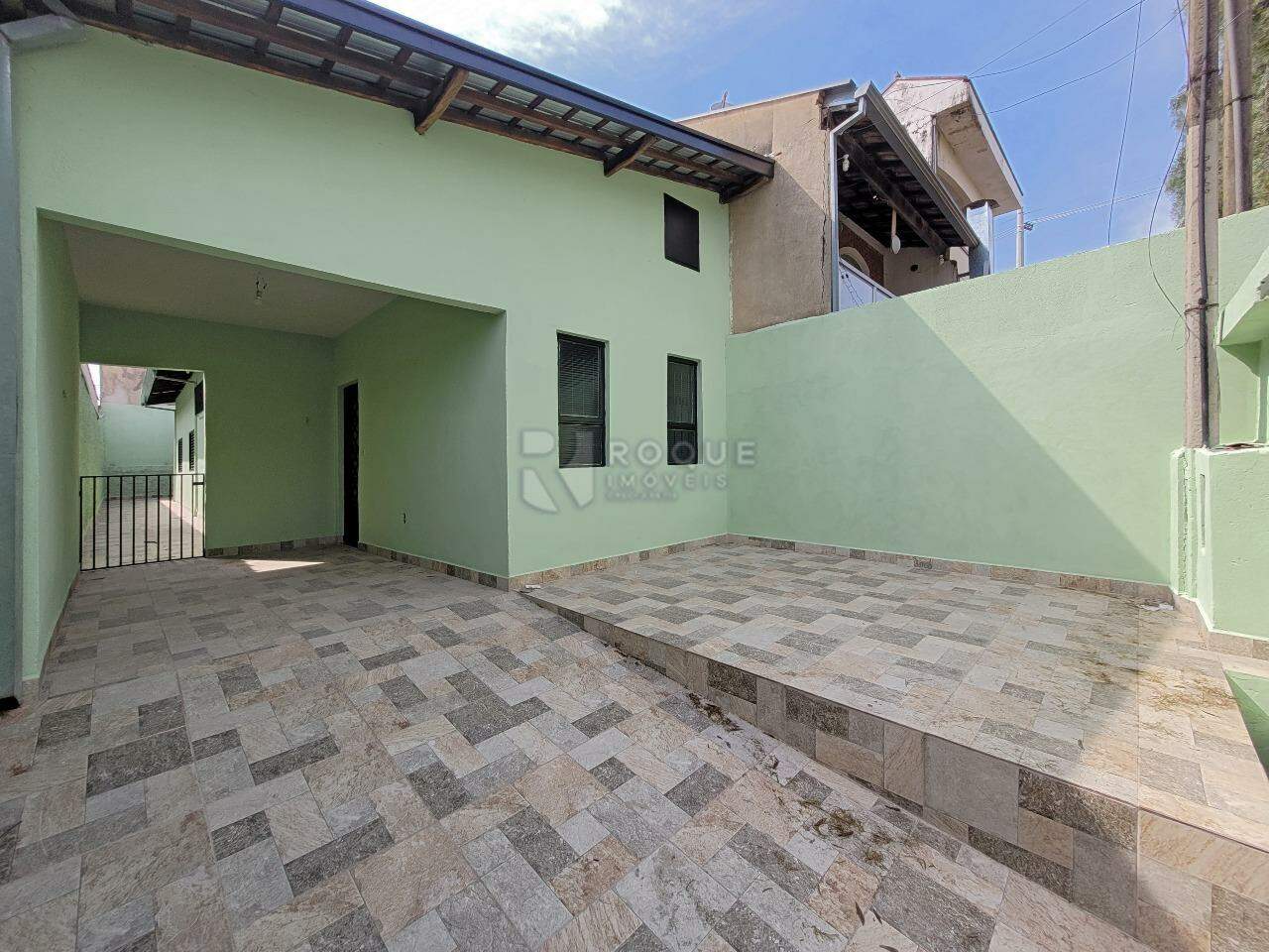 Casa Residencial para aluguel no bairro Jardim Caieira: Garagem