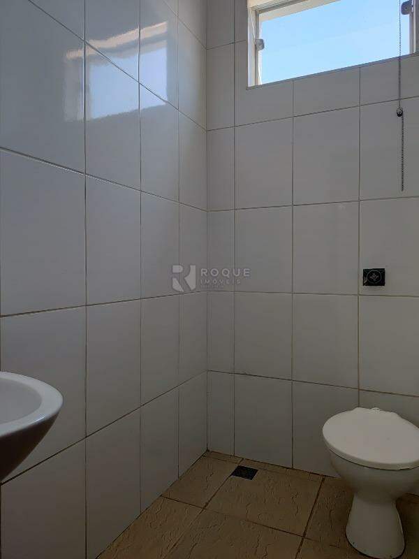 Barracão/Galpão para aluguel no bairro Jardim Porto Real II: Wc social superior 02