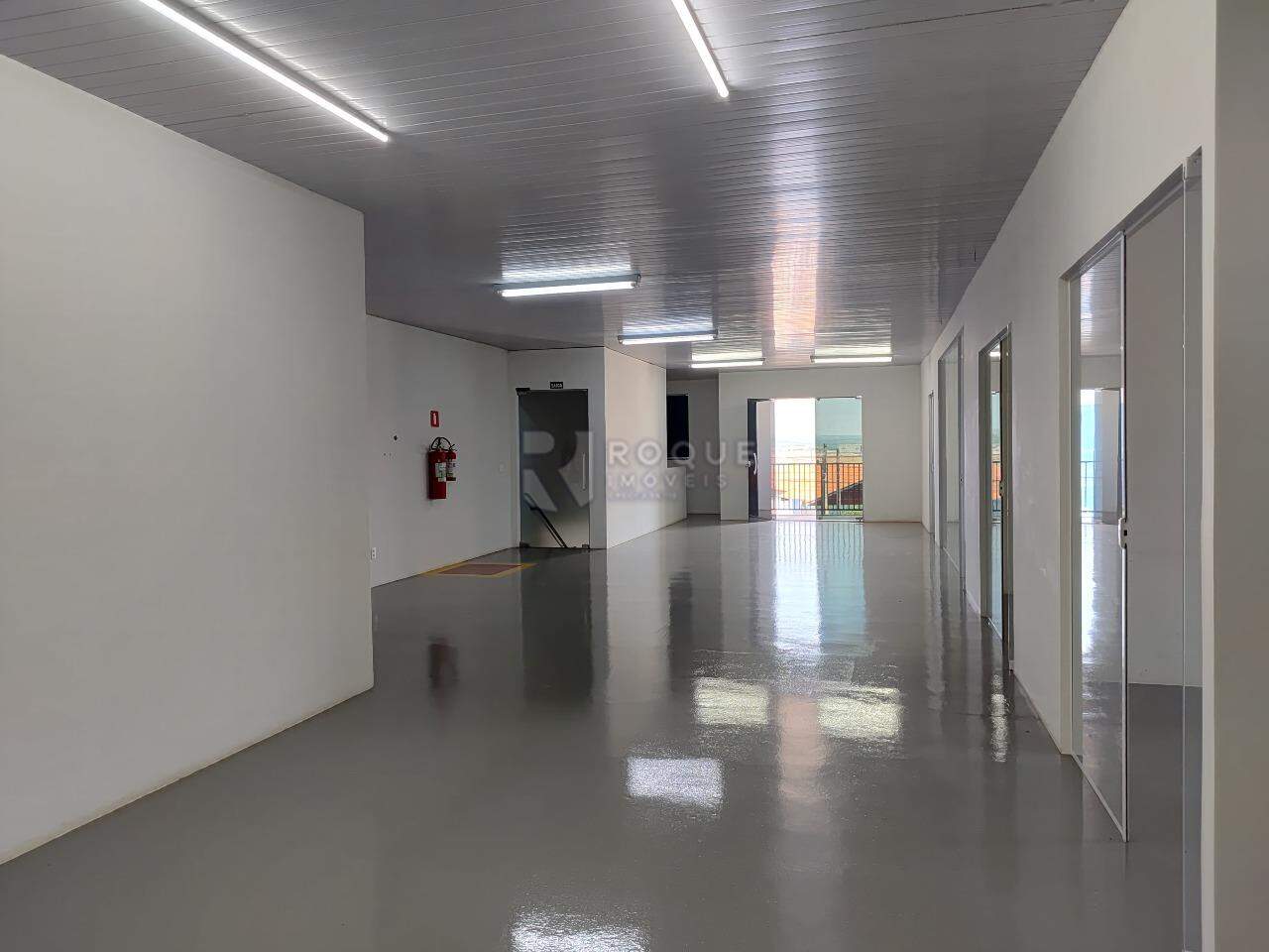 Barracão/Galpão para aluguel no bairro Jardim Porto Real II: Salão superior