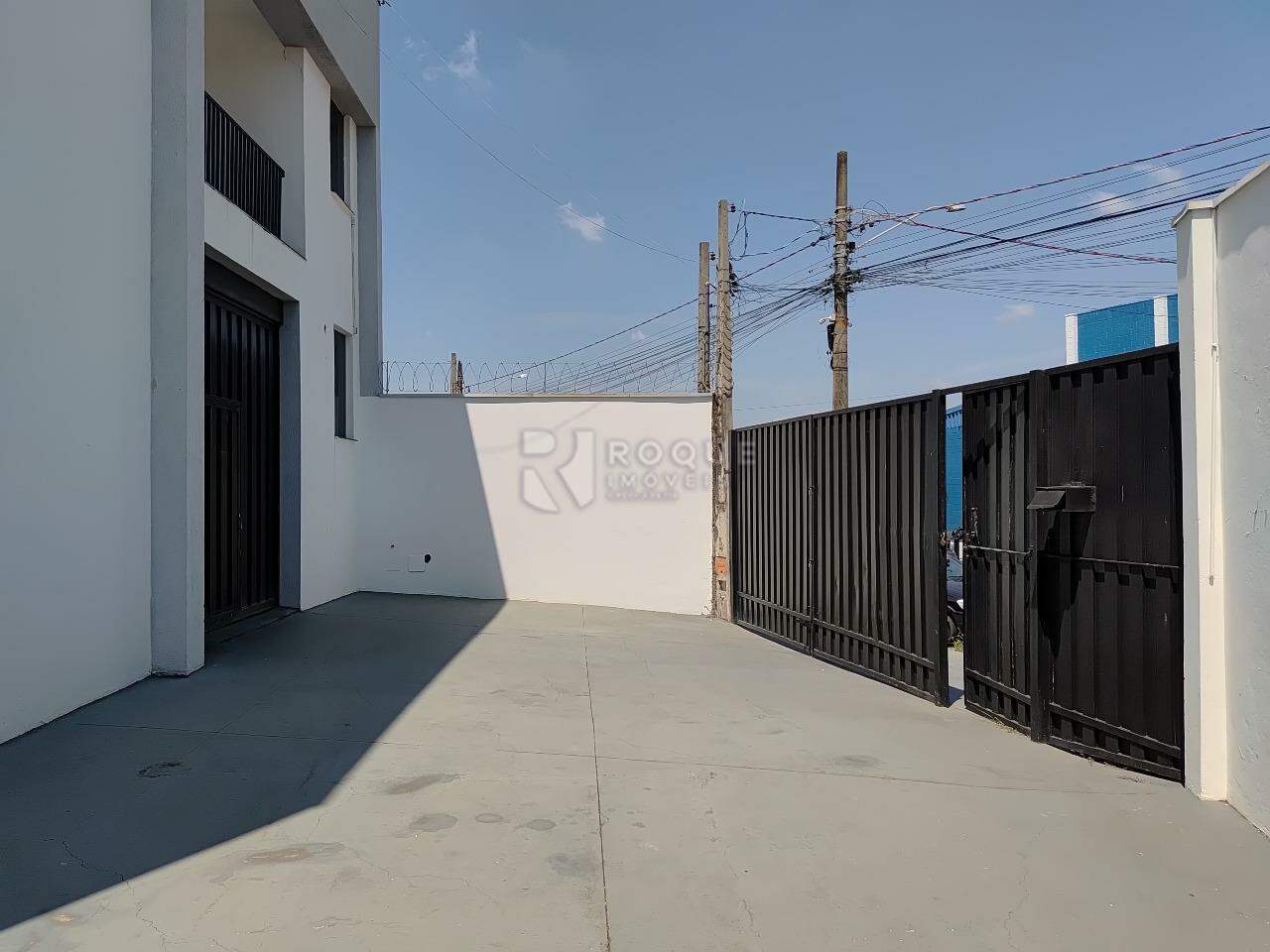 Barracão/Galpão para aluguel no bairro Jardim Porto Real II: Frente