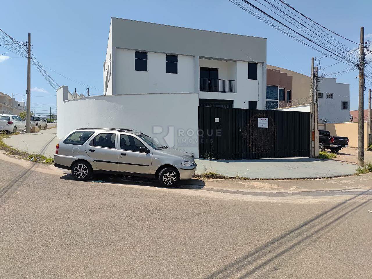 Barracão/Galpão para aluguel no bairro Jardim Porto Real II: Fachada