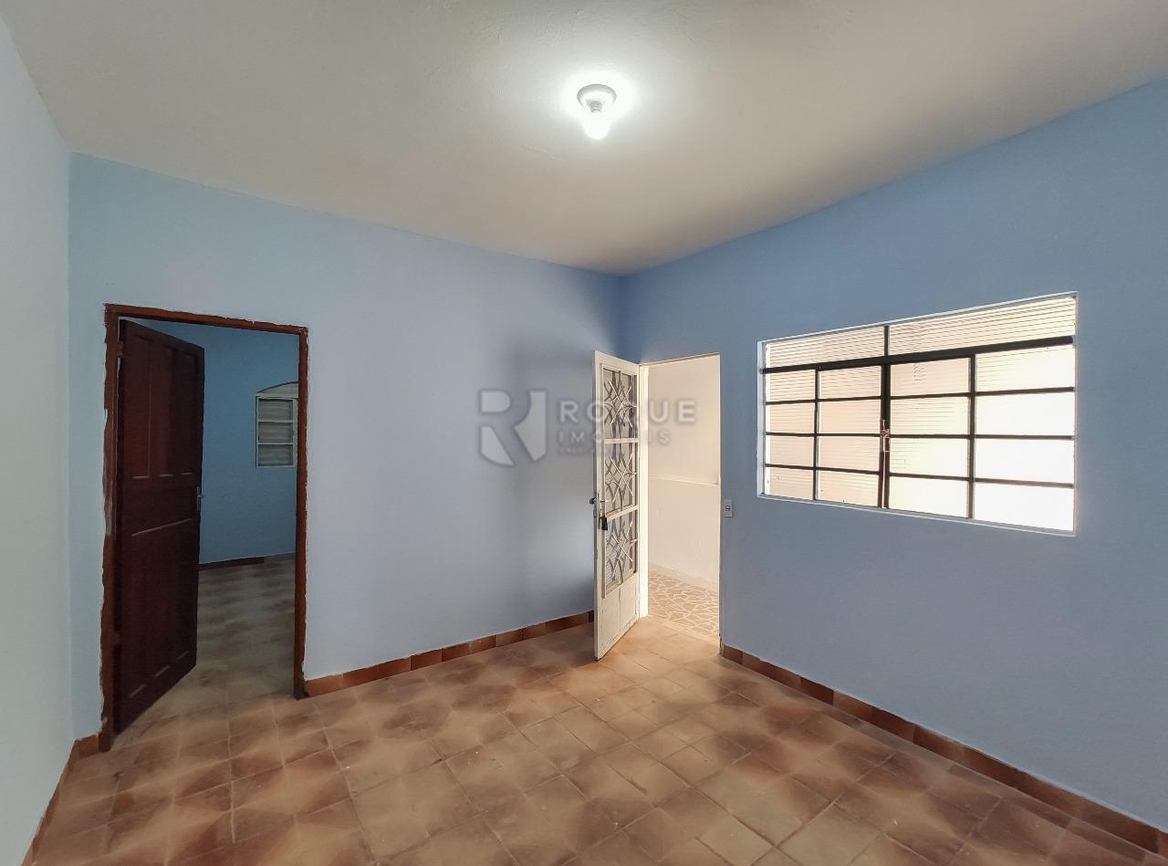 Casa Residencial para aluguel no bairro Parque Hippolyto: Sala