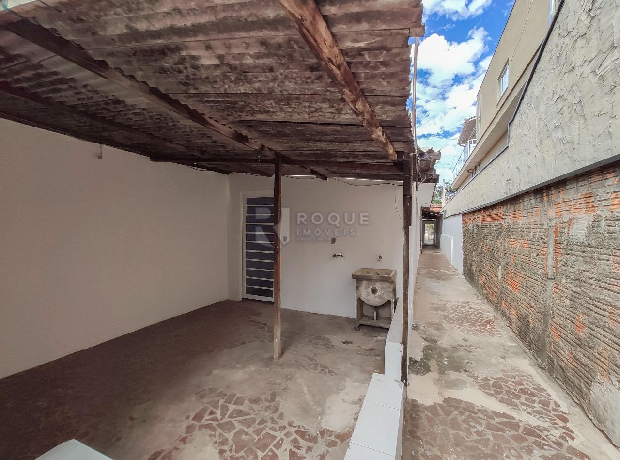 Casa Residencial para aluguel no bairro Parque Hippolyto: Área de serviço 