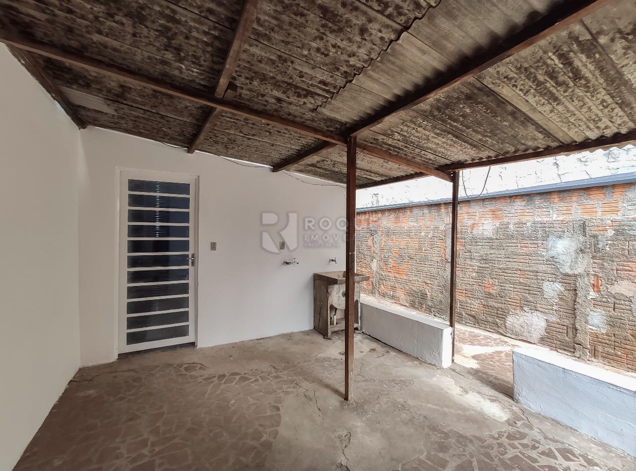 Casa Residencial para aluguel no bairro Parque Hippolyto: Área de serviço 