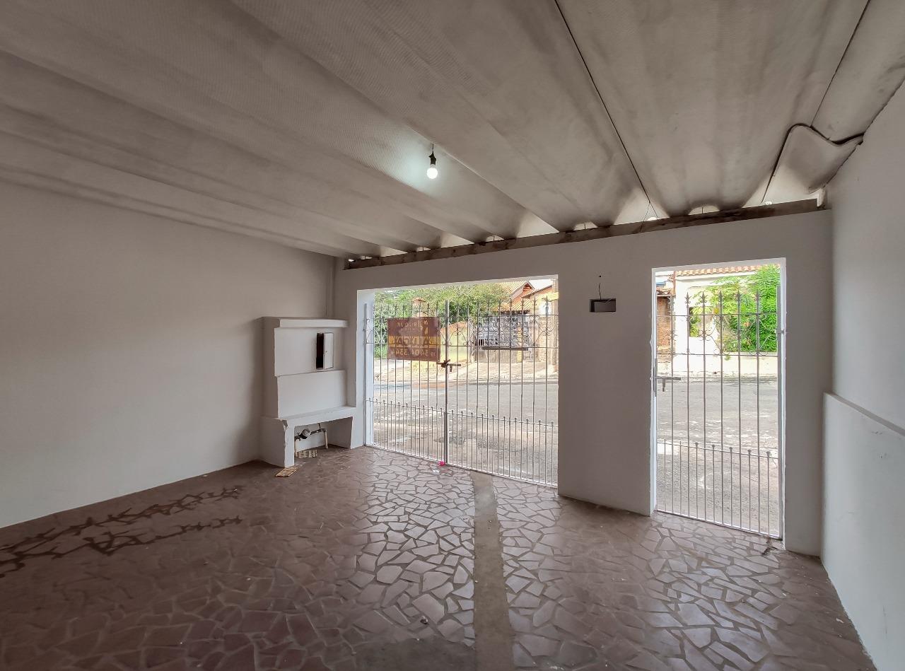 Casa Residencial para aluguel no bairro Parque Hippolyto: Garagem 