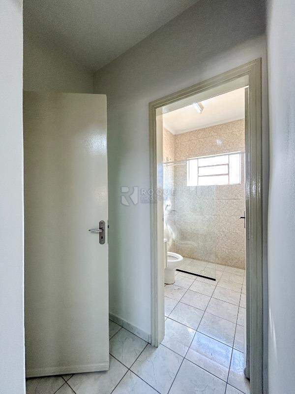 Casa Residencial para aluguel no bairro Jardim São Manoel: Hall 