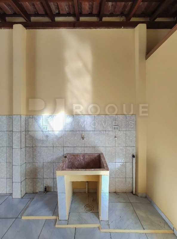 Casa Residencial para aluguel no bairro Jardim São Manoel: Área de serviço 