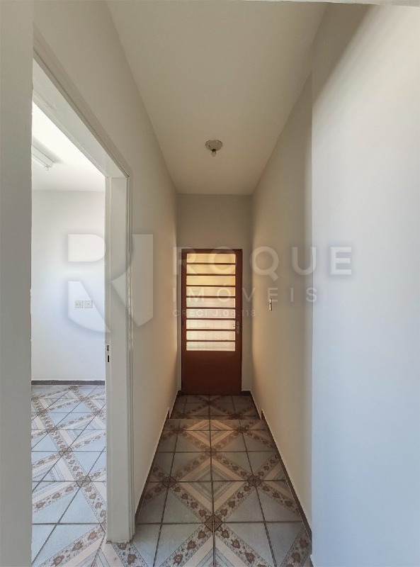 Casa Residencial para aluguel no bairro Jardim São Manoel: Hall 