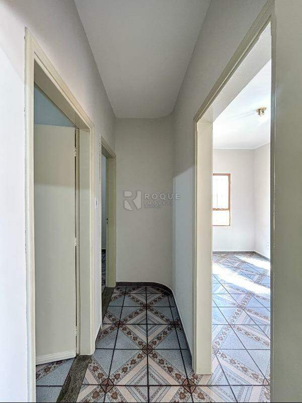 Casa Residencial para aluguel no bairro Jardim São Manoel: Hall 
