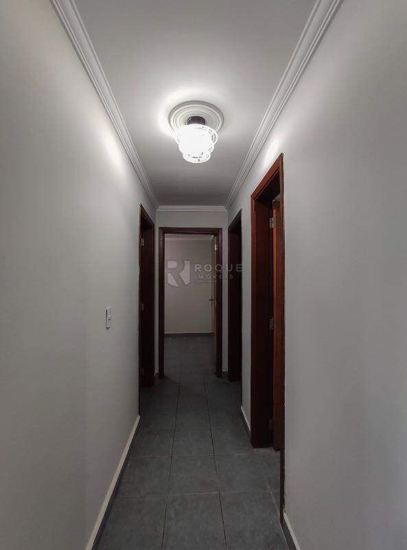 Apartamento para aluguel no bairro Itaipu: Corredor