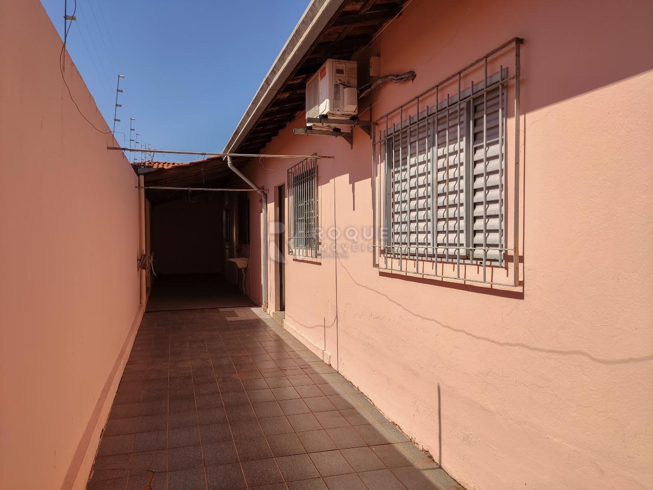 Casa Residencial para aluguel no bairro Jardim Maria Buchi Modeneis: Corredor 