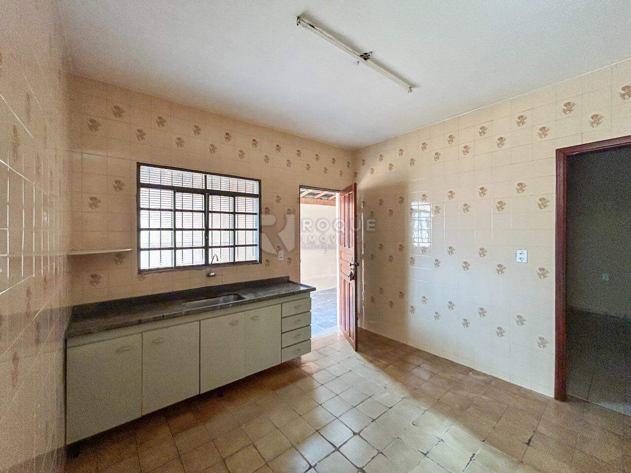 Casa Residencial para aluguel no bairro Jardim Maria Buchi Modeneis: Cozinha 