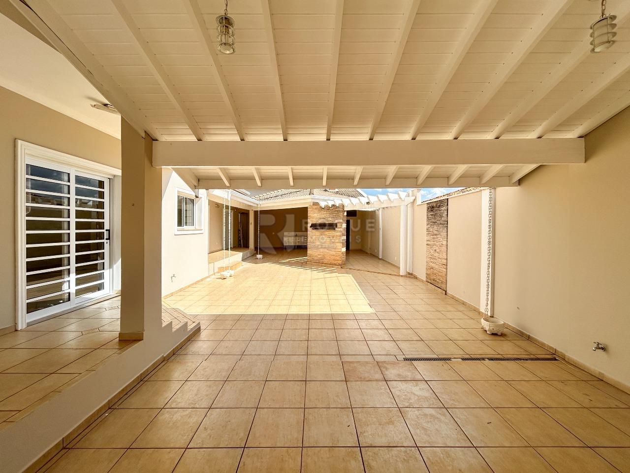 Casa em condomínio para aluguel no bairro Jardim Terras de Santa Elisa: Garagem 